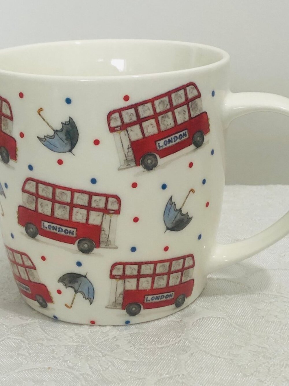 MILLY GREEN Coffee MugRed Double-Decker Buses & Umbrellas, London, England